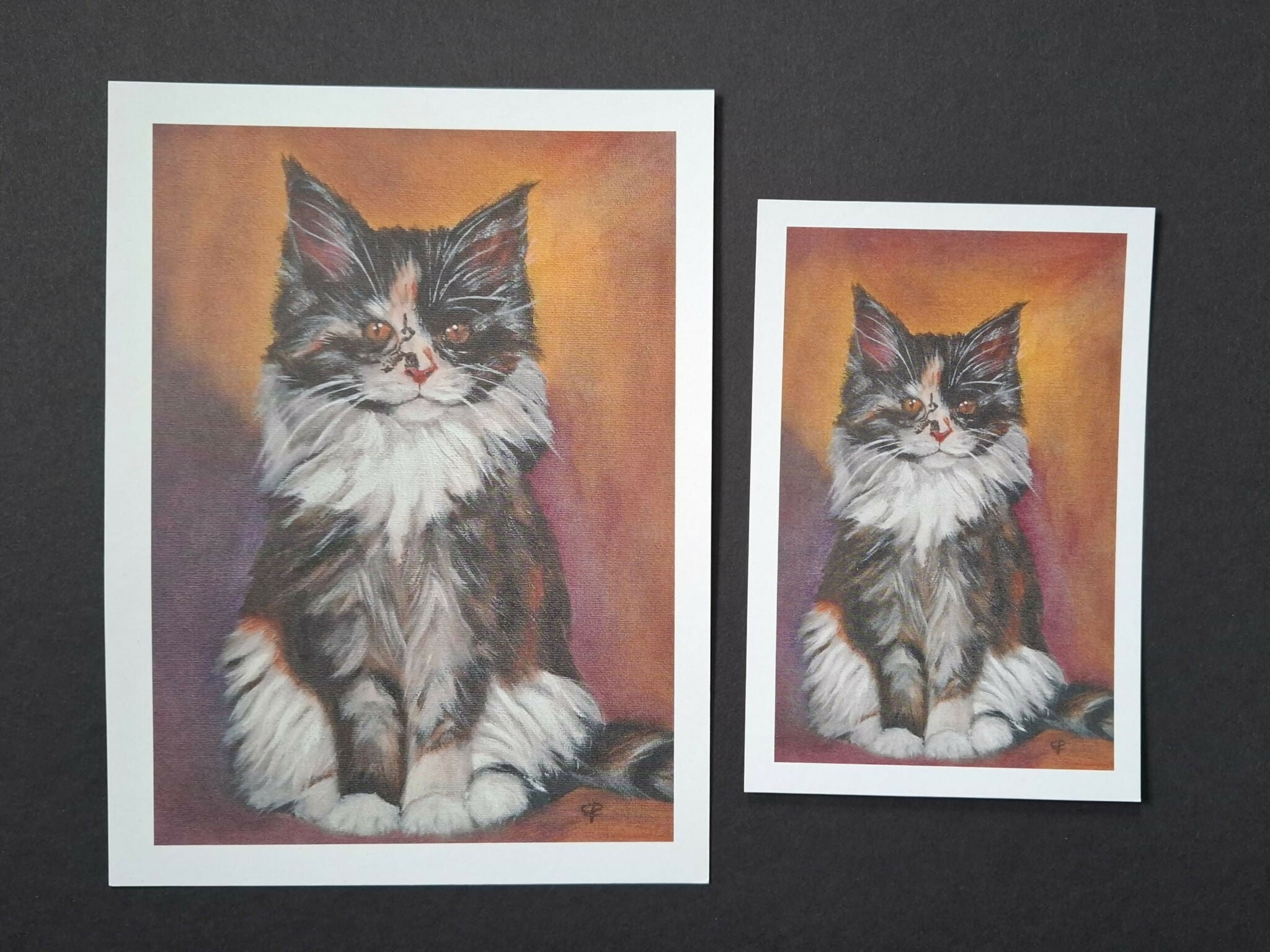 Cat print 'Luna'
