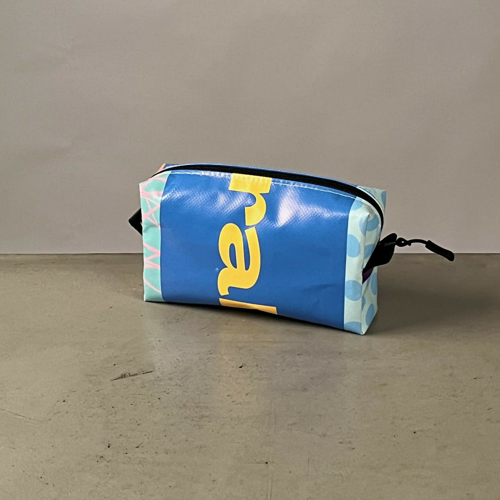 Etui | Gemaakt van een oude festivalbanner