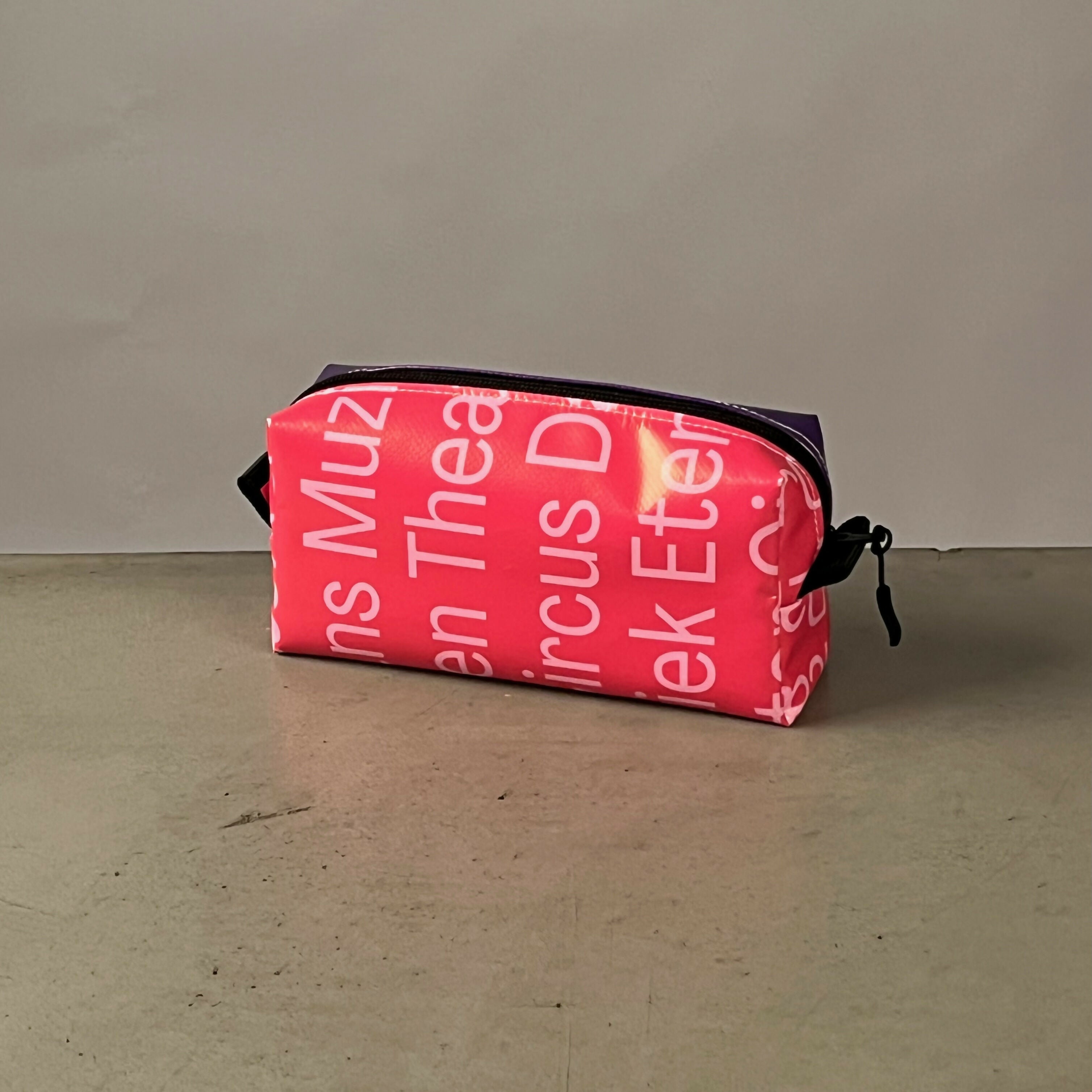 Etui | Gemaakt van een oude festivalbanner