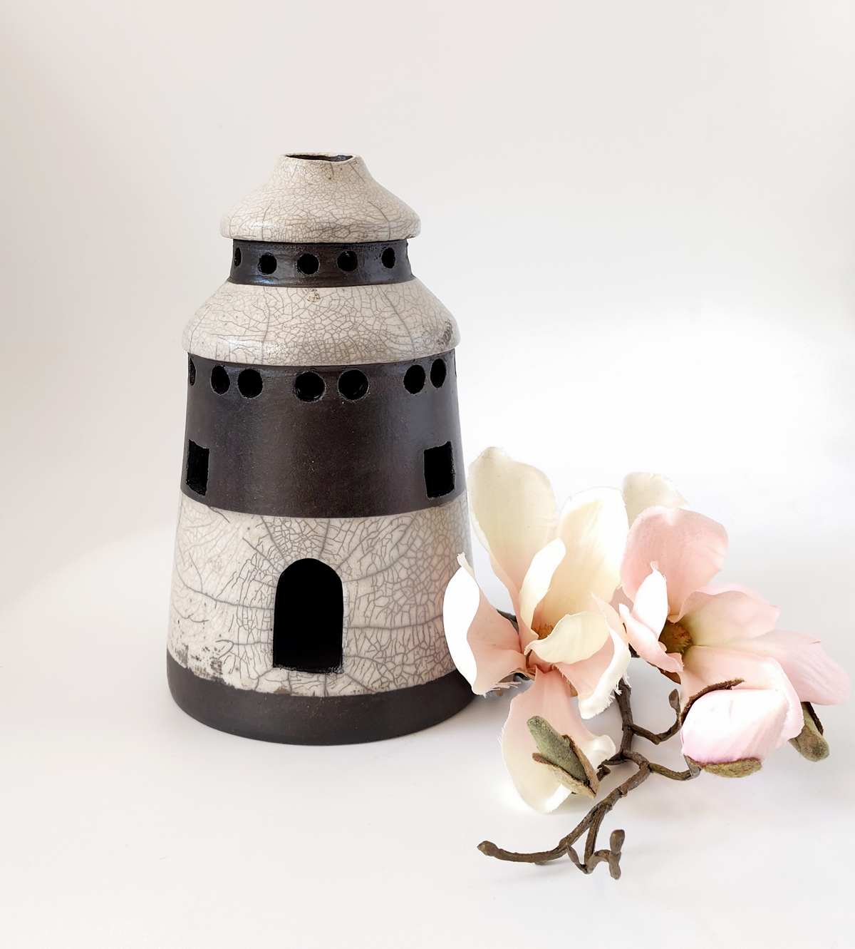 Raku-vuurtoren, lantaarn van Sabrina keramiek – foto 2