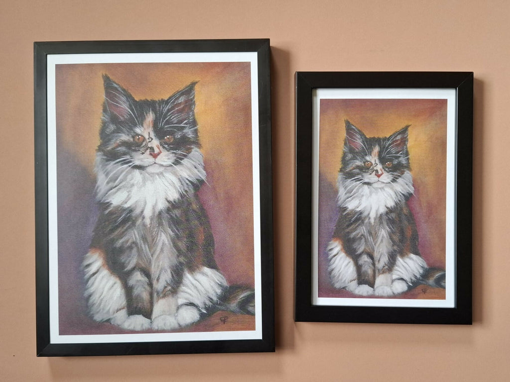 Cat print 'Luna'
