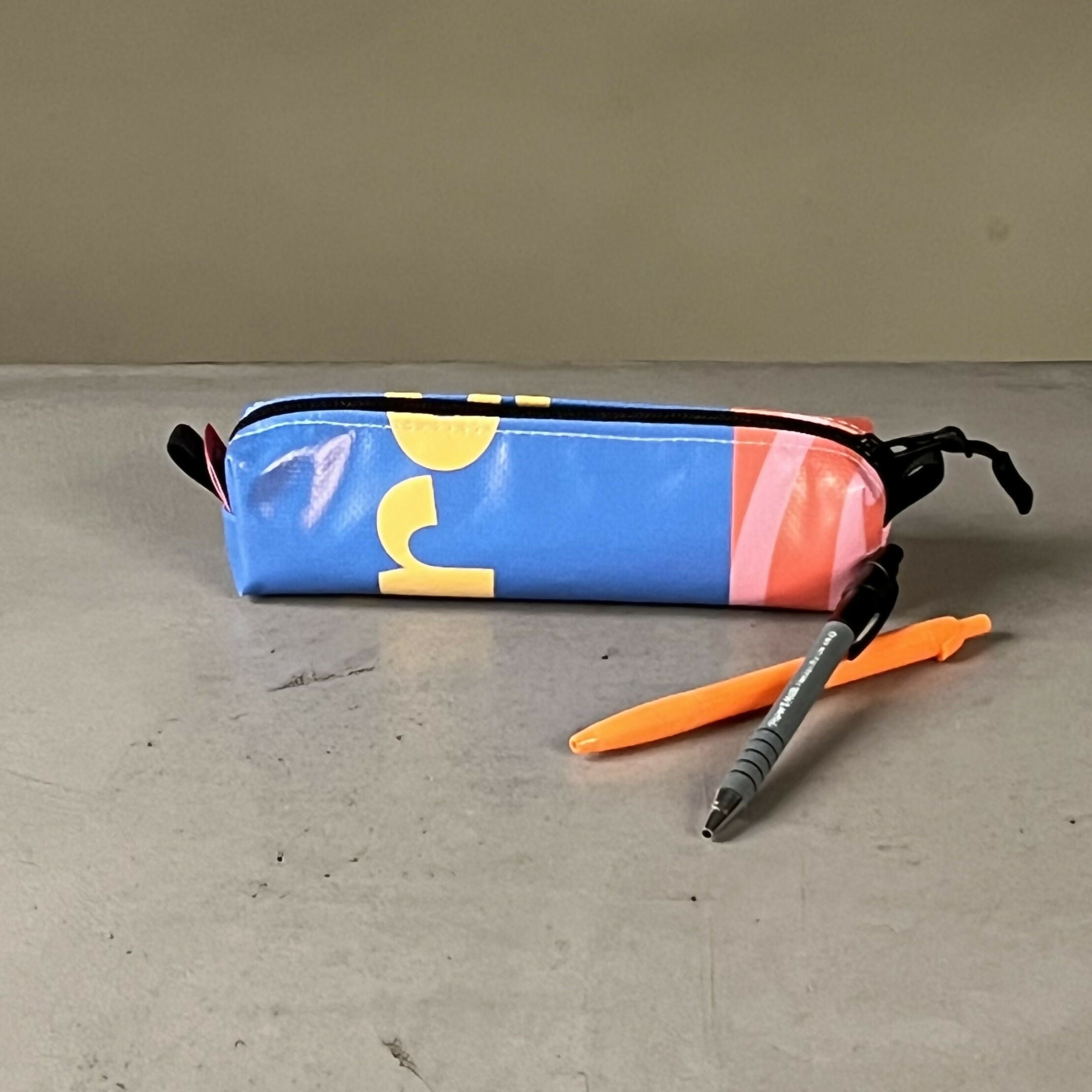 Etui | Gemaakt van een oude festivalbanner
