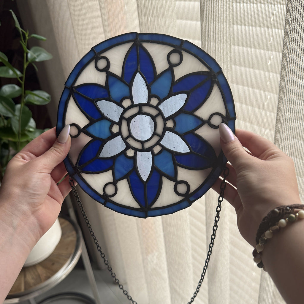 Glas-in-lood mandala blauw/wit
