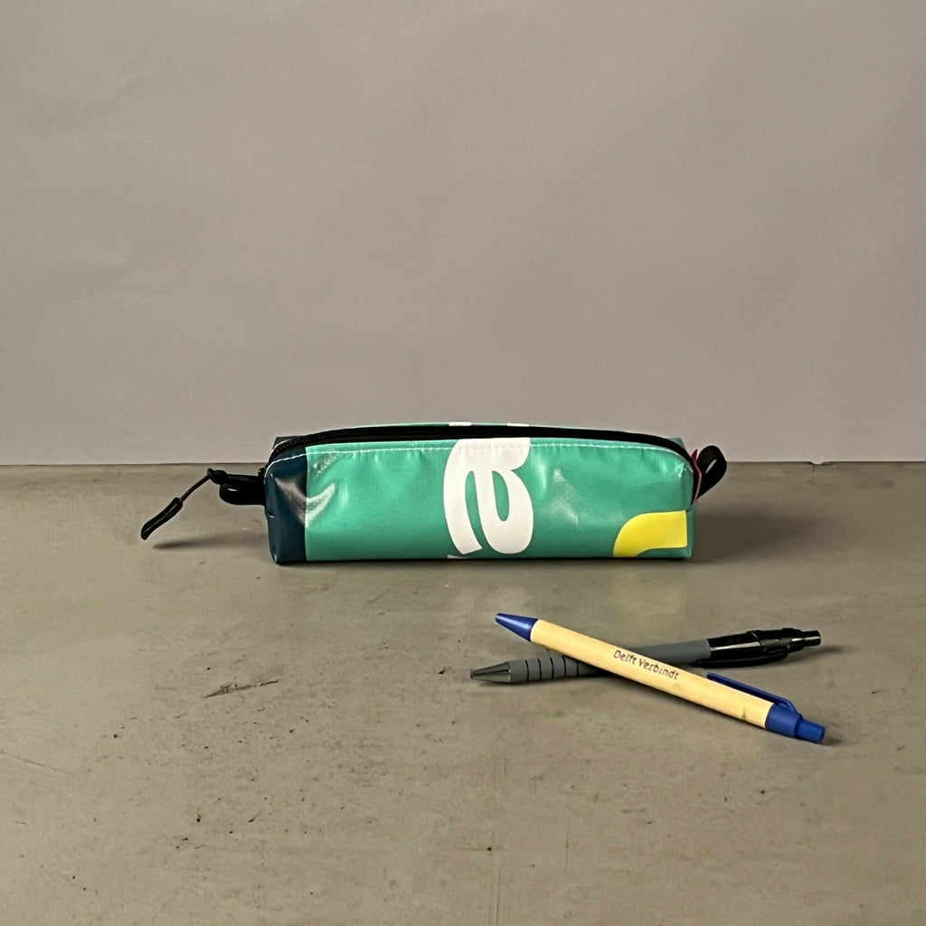 Etui | Gemaakt van een oude festivalbanner
