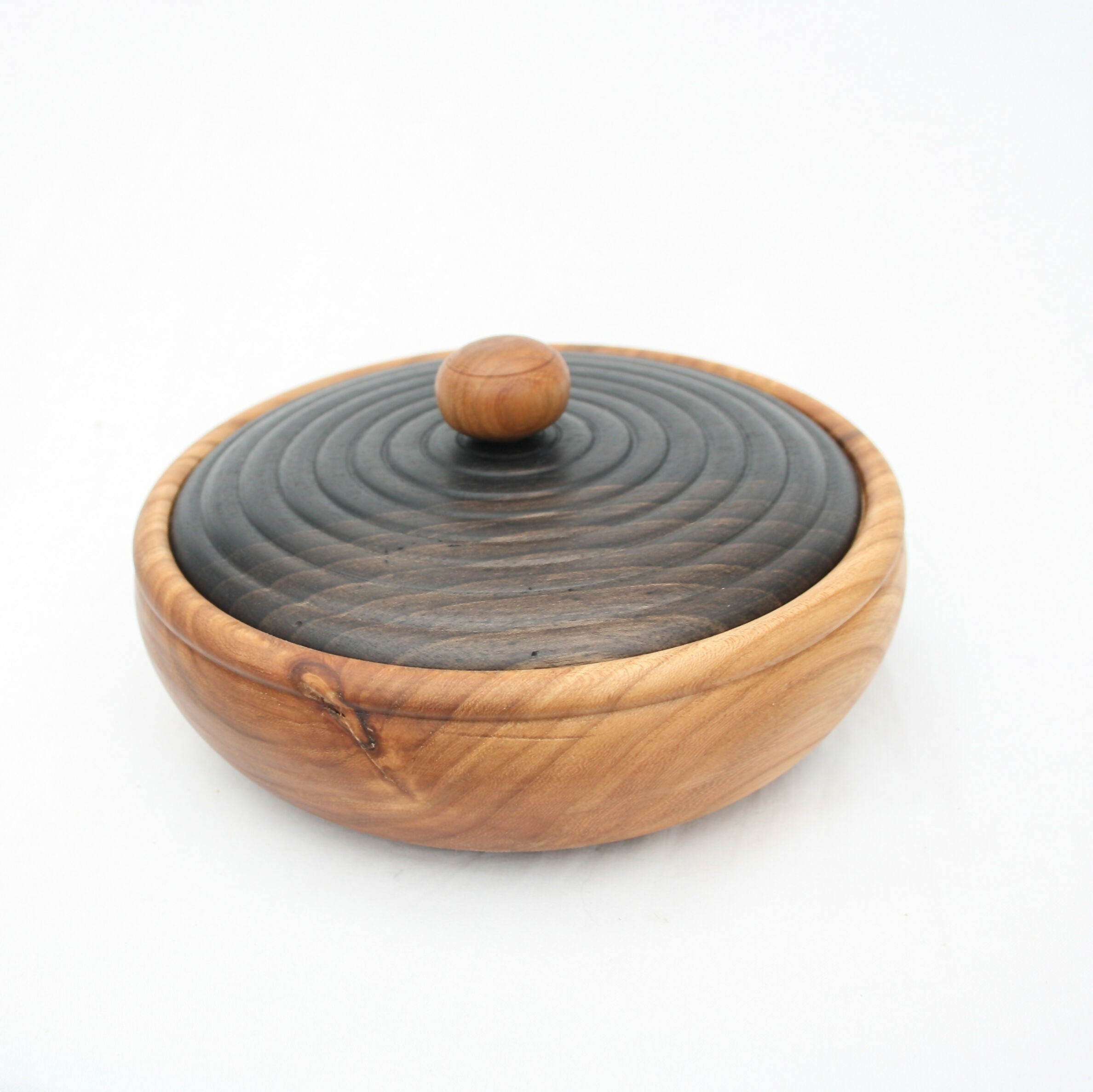 Bowl with lid