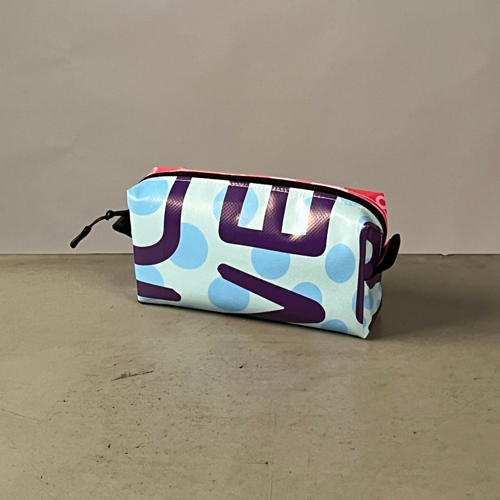 Etui | Gemaakt van een oude festivalbanner