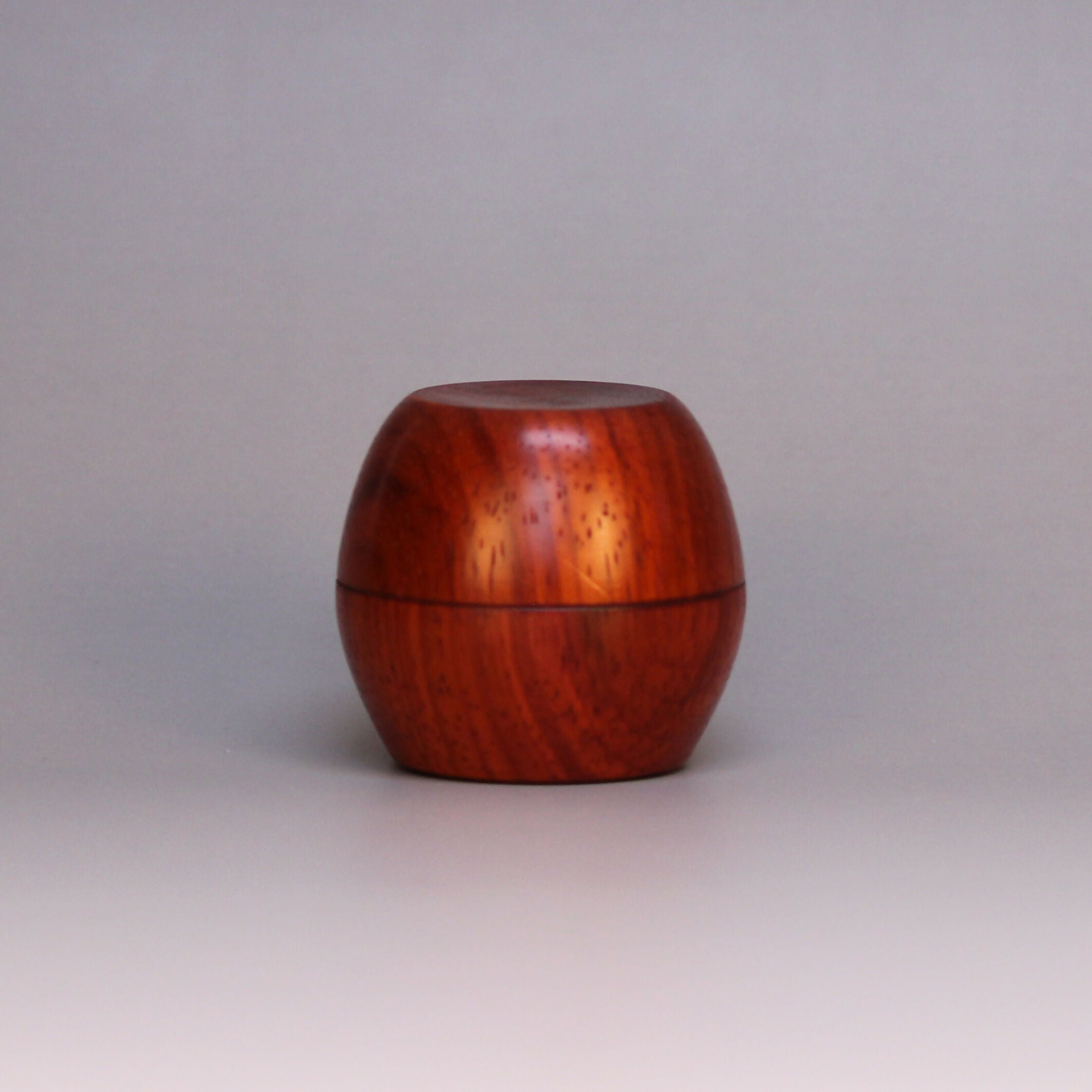 Houten doosje (voor ring, sieraad of aandenken)
