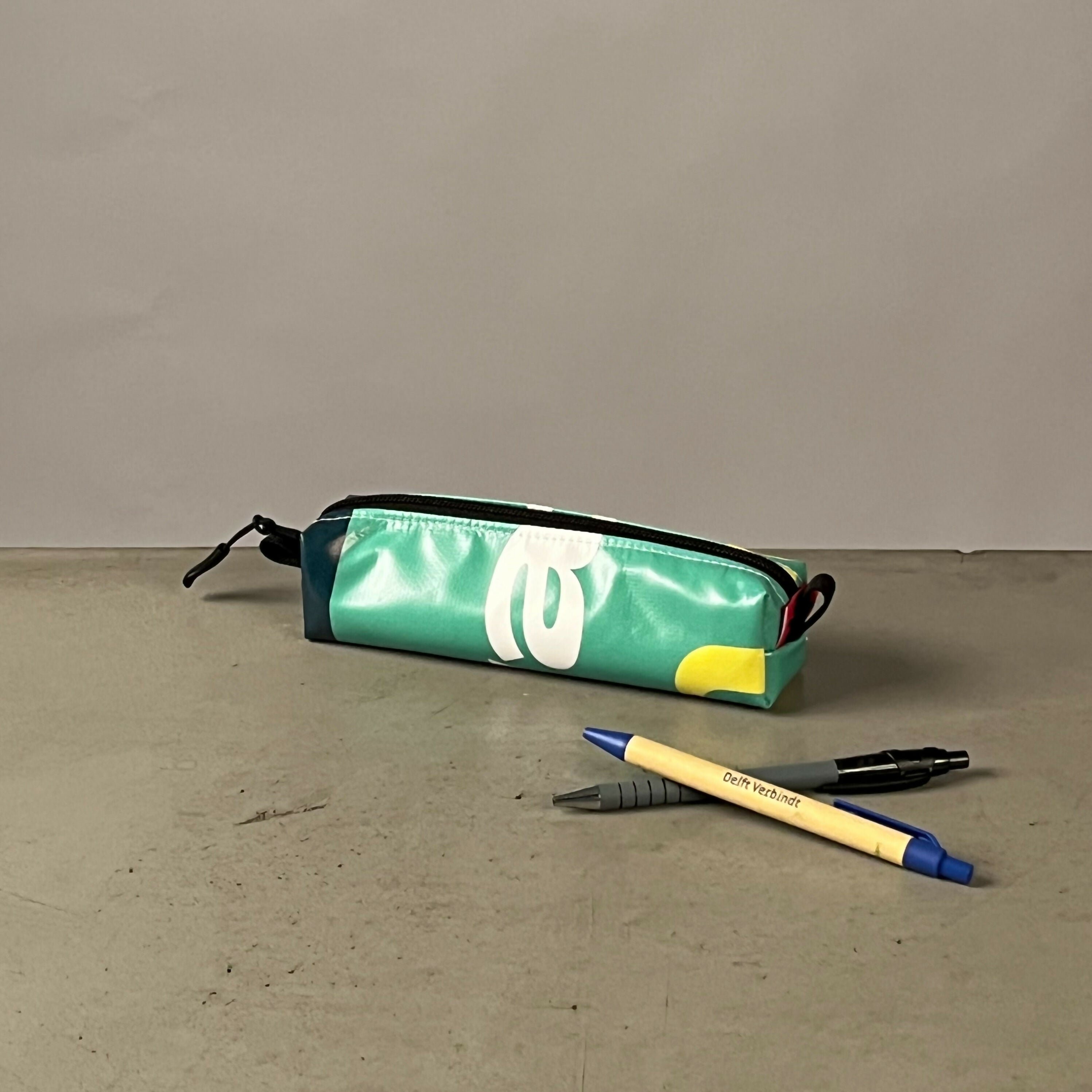 Etui | Gemaakt van een oude festivalbanner