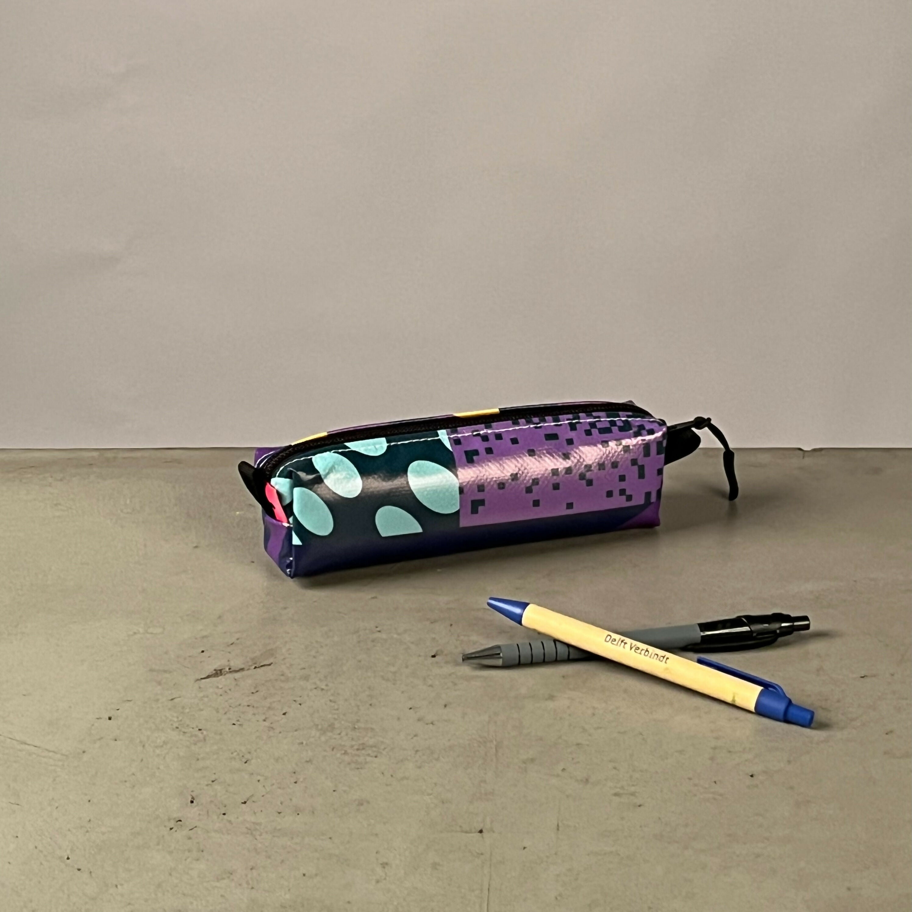 Etui | Gemaakt van een oude festivalbanner