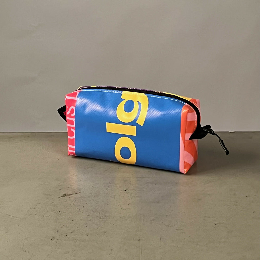 Etui | Gemaakt van een oude festivalbanner