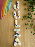 Keramieken letters JULIA