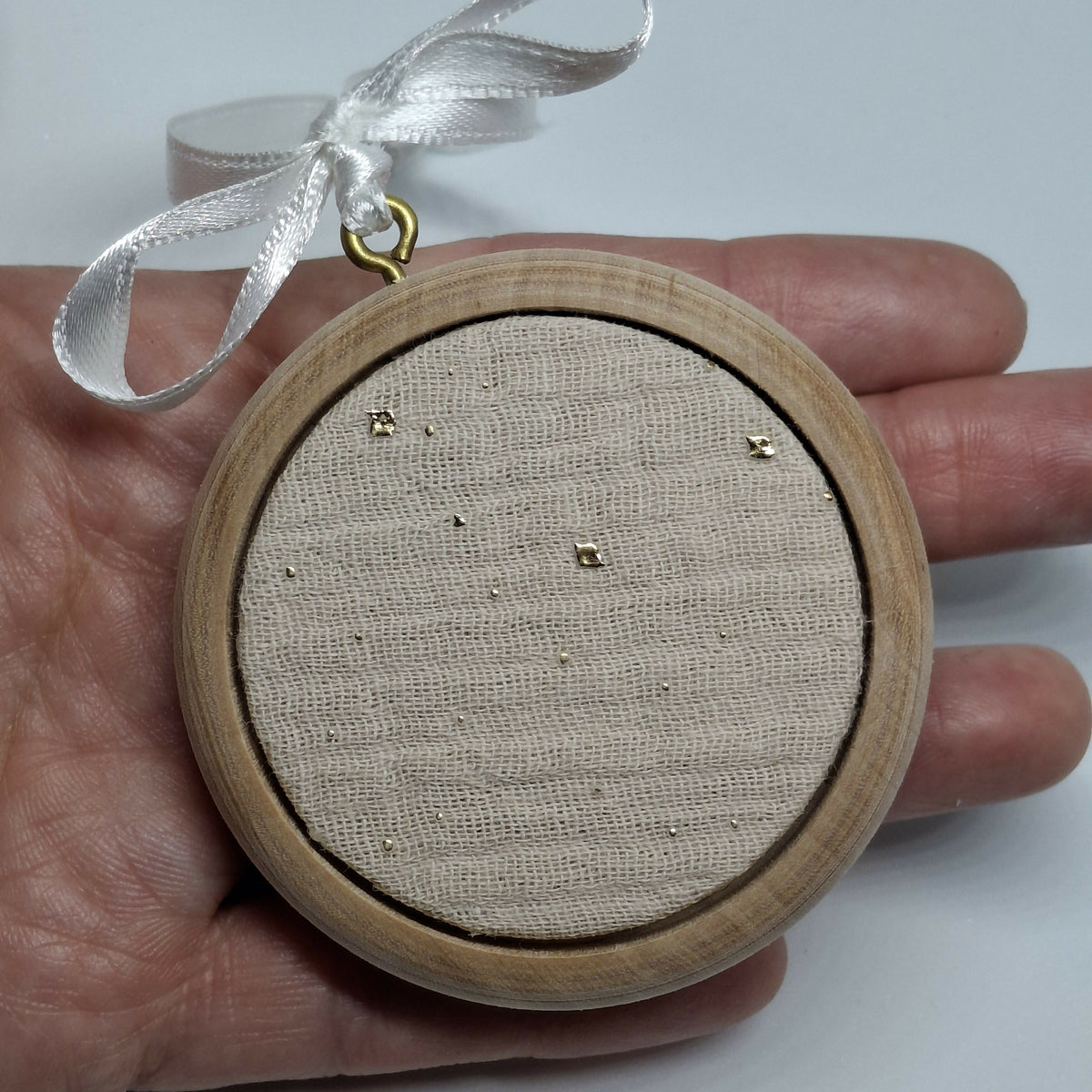 Huisje met vogel en bloem van Travelling Goods – foto 3