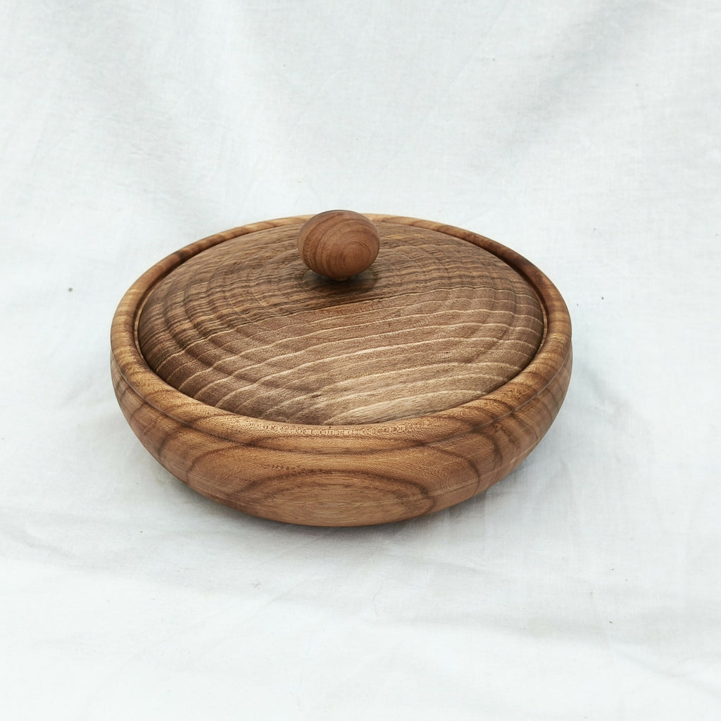 Bowl with lid