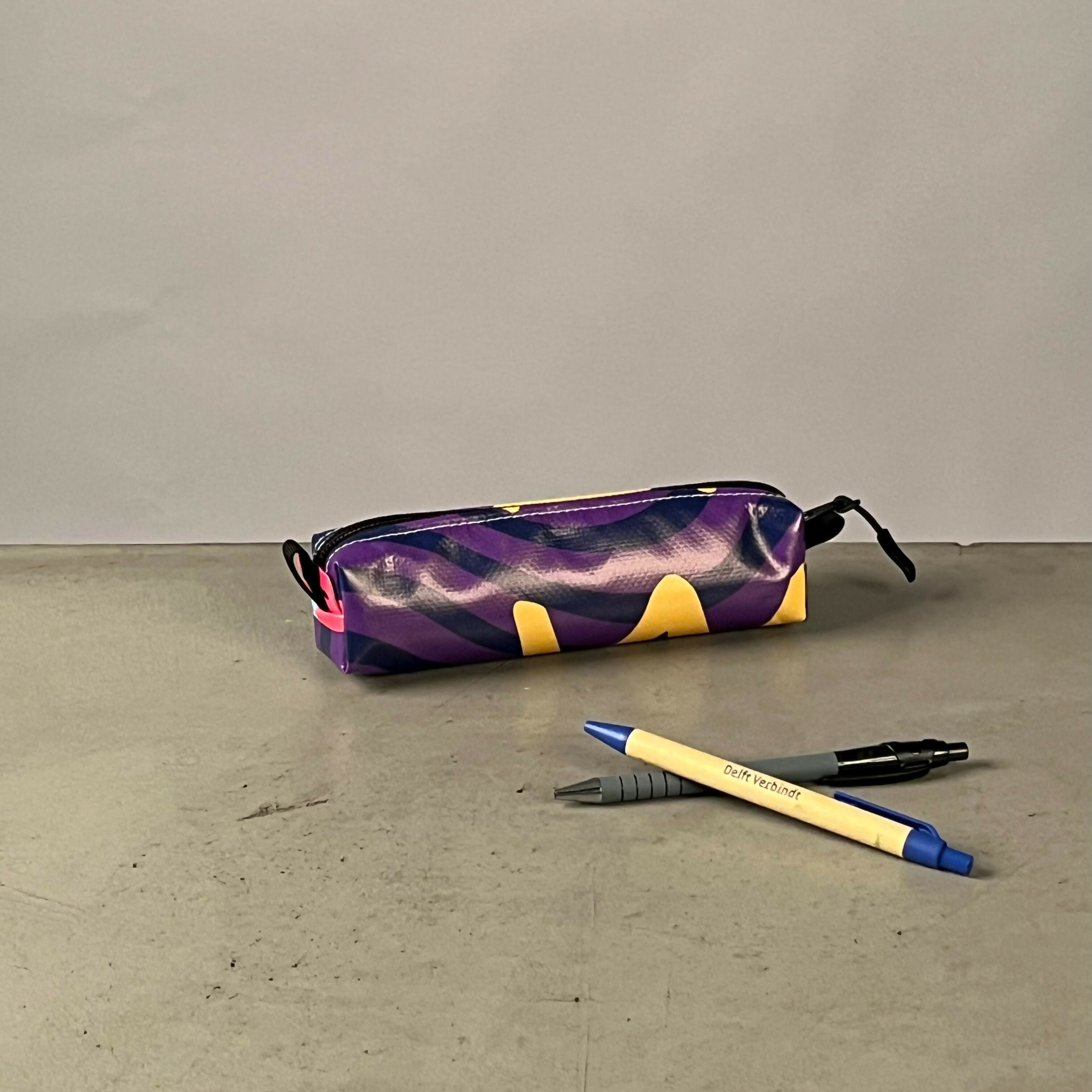 Etui | Gemaakt van een oude festivalbanner
