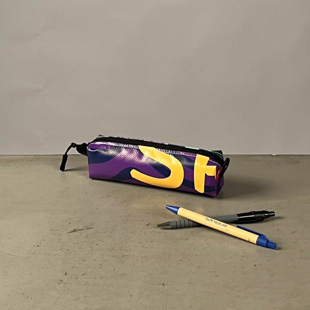 Etui | Gemaakt van een oude festivalbanner