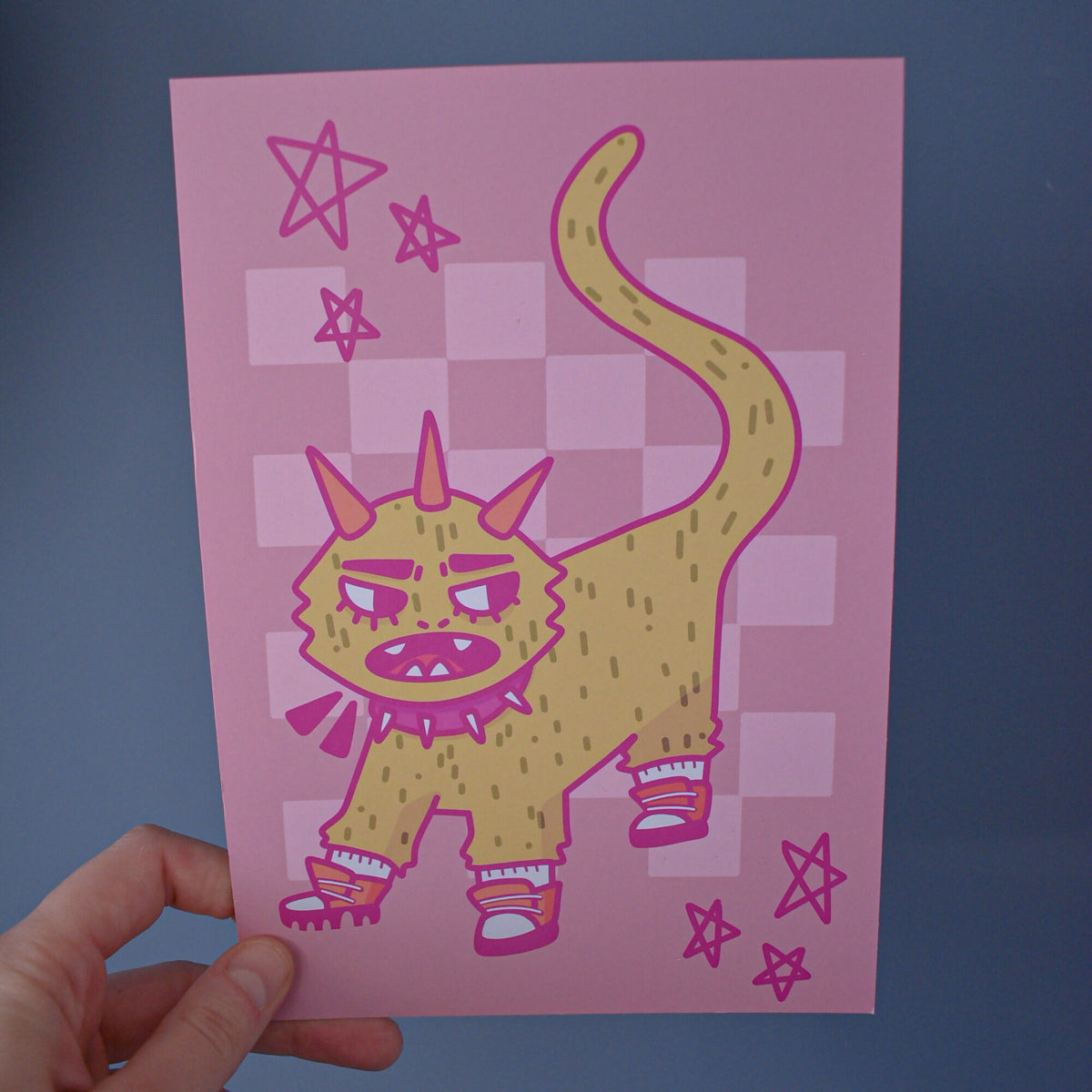 Gedrukte afbeelding van stekelig kattenmonster