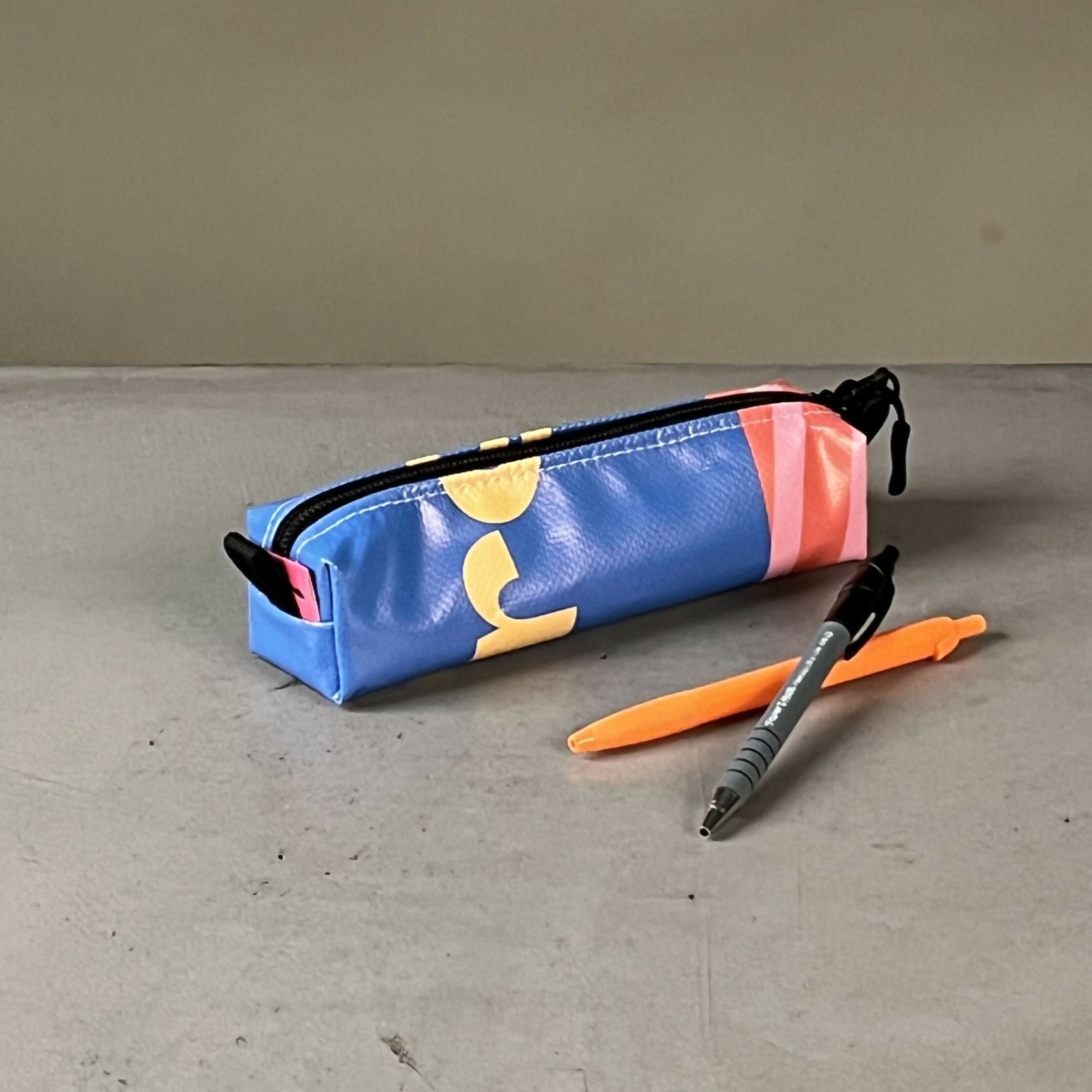 Etui | Gemaakt van een oude festivalbanner