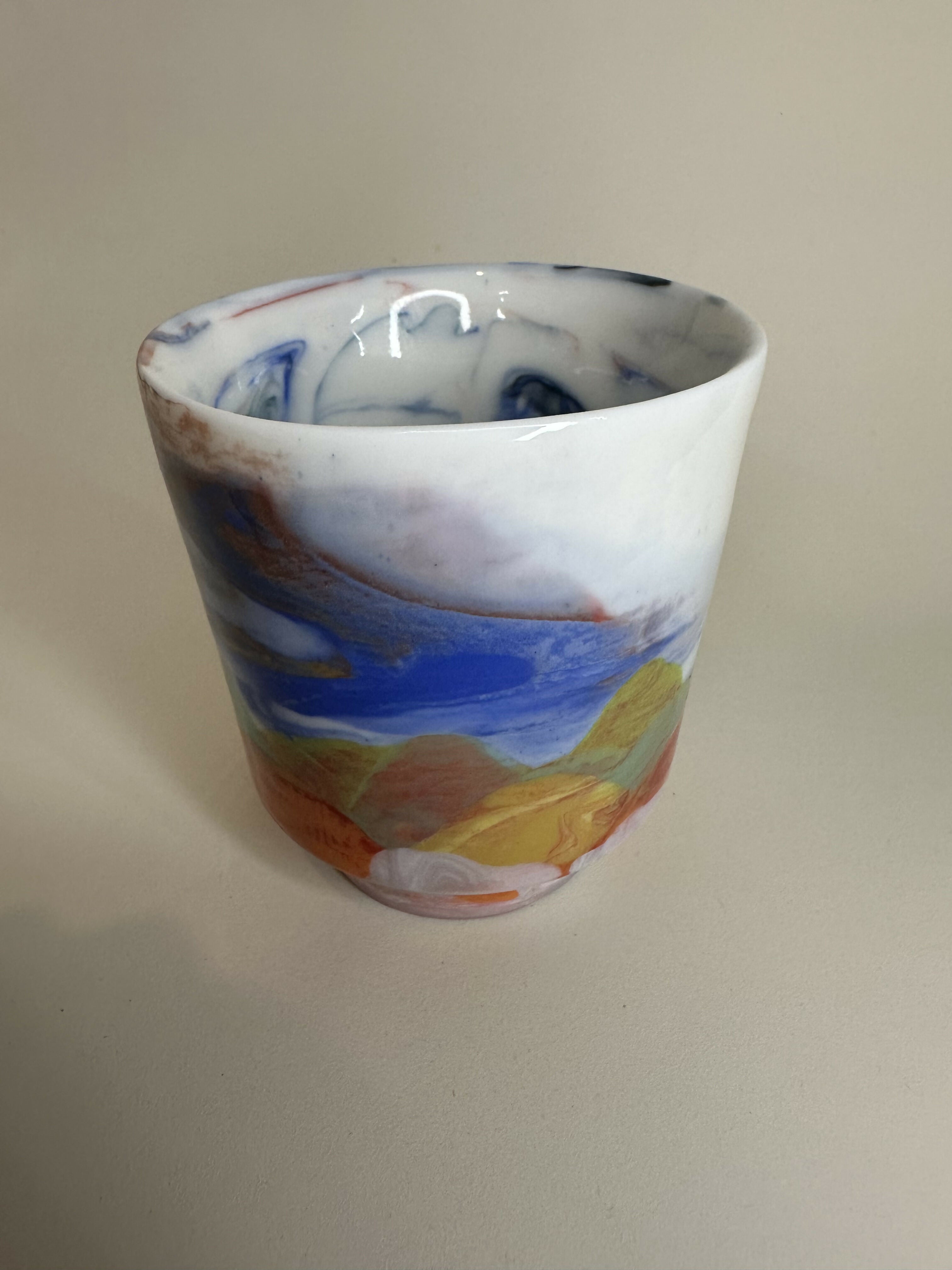 Porcelain Tides mok 2