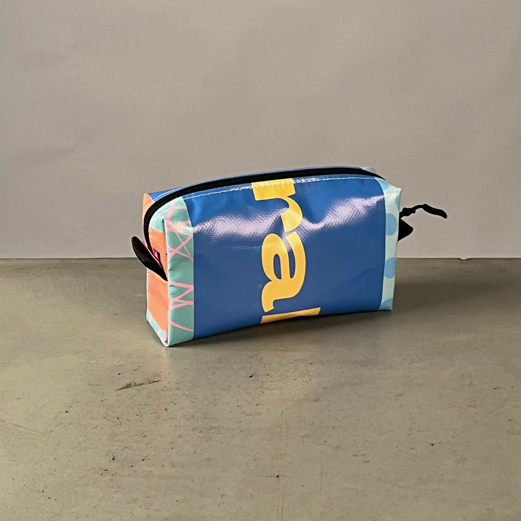 Etui | Gemaakt van een oude festivalbanner