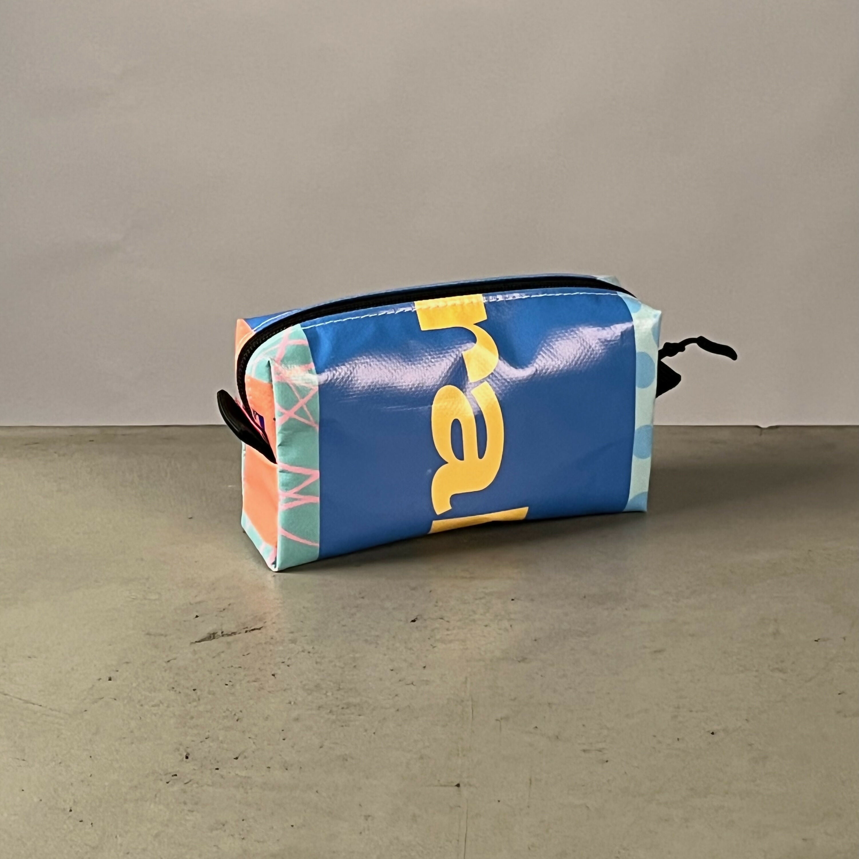 Etui | Gemaakt van een oude festivalbanner