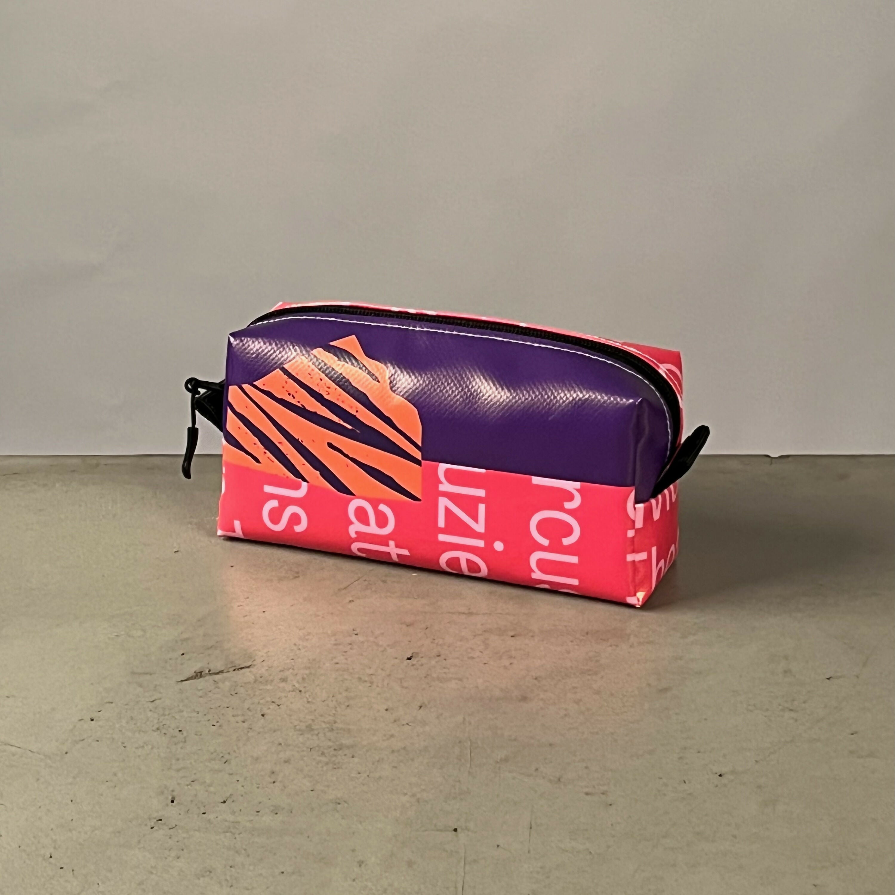 Etui | Gemaakt van een oude festivalbanner