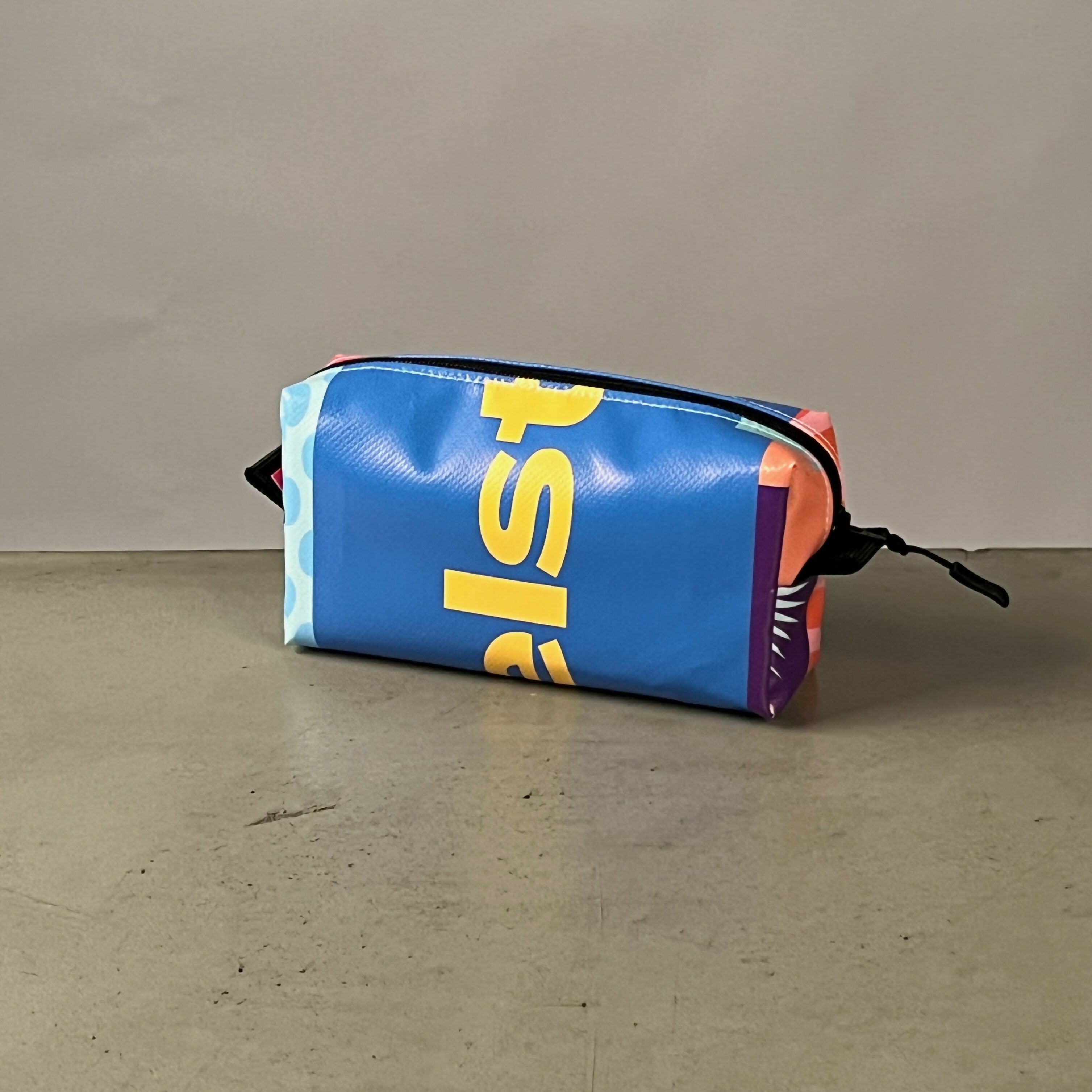 Etui | Gemaakt van een oude festivalbanner