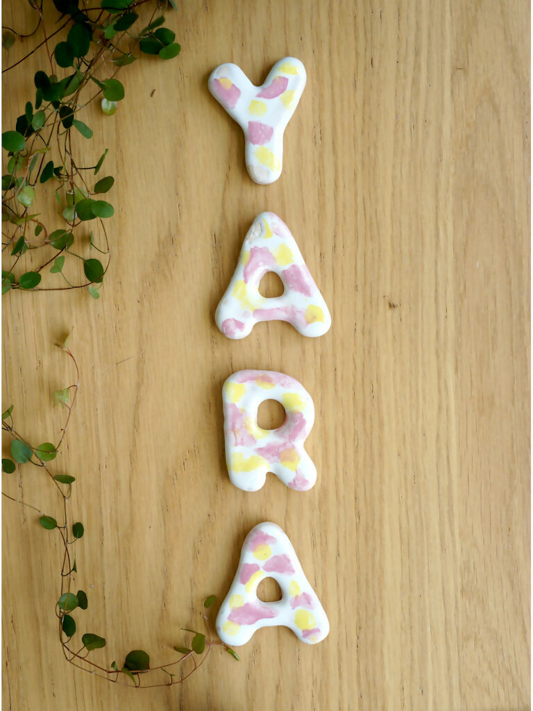 Keramische Letters YARA