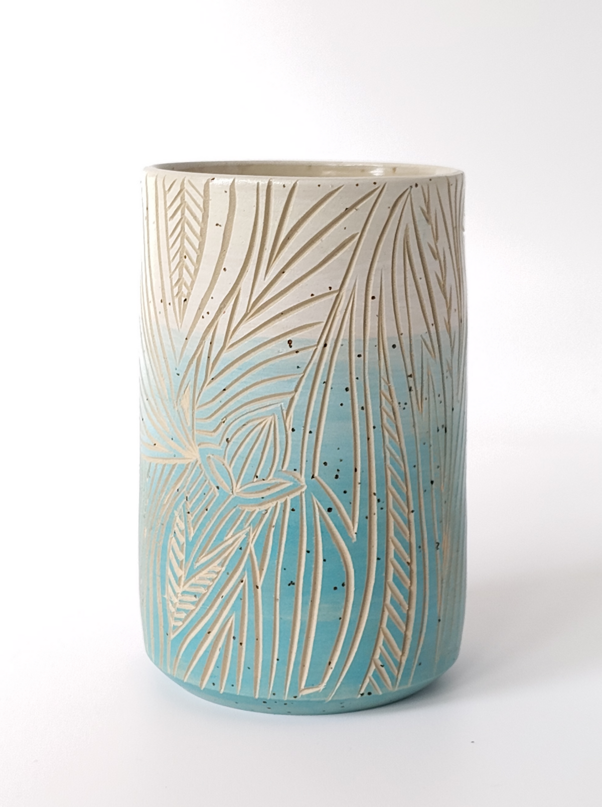 Turquoise Carved Vase by Sabrina keramiek – view 2