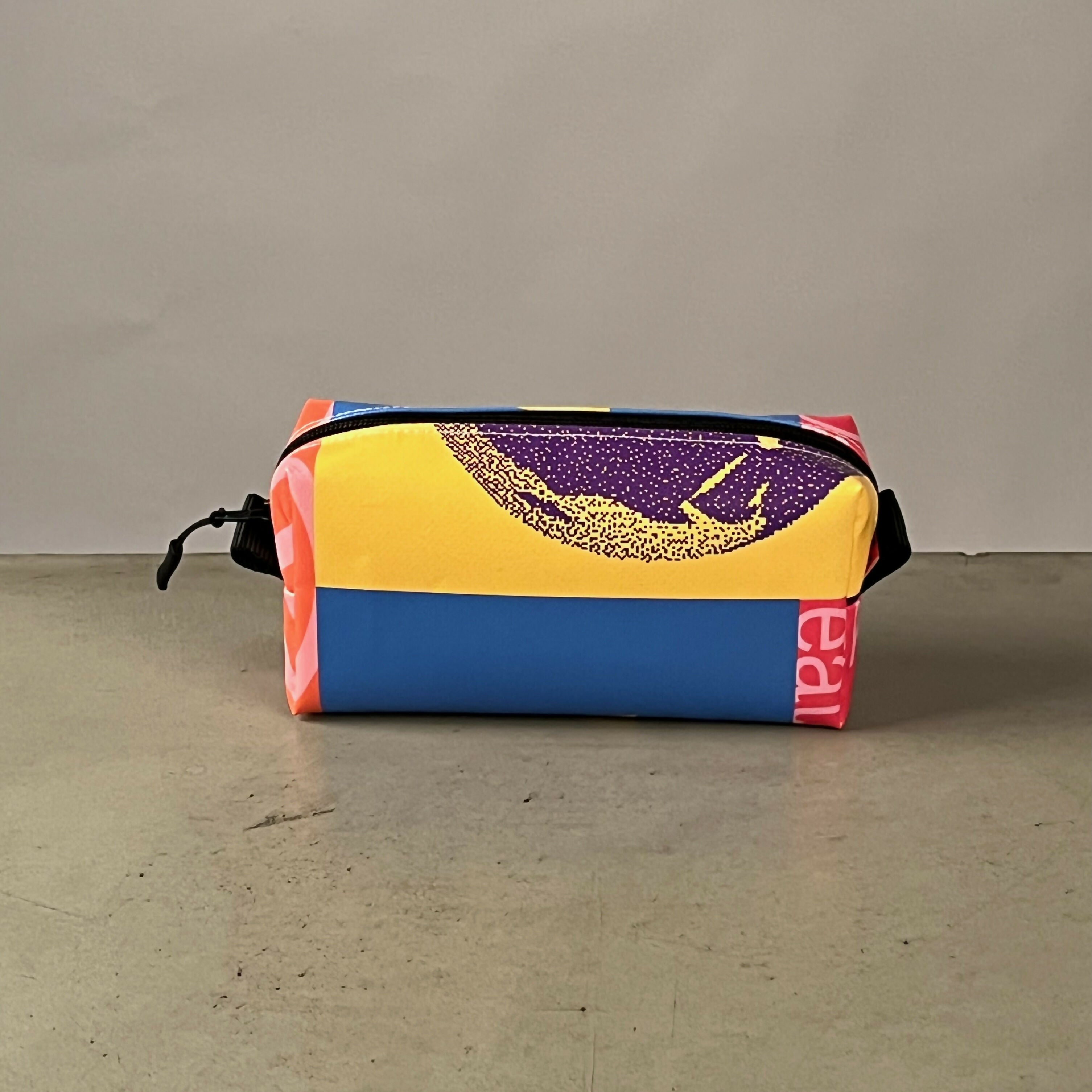 Etui | Gemaakt van een oude festivalbanner