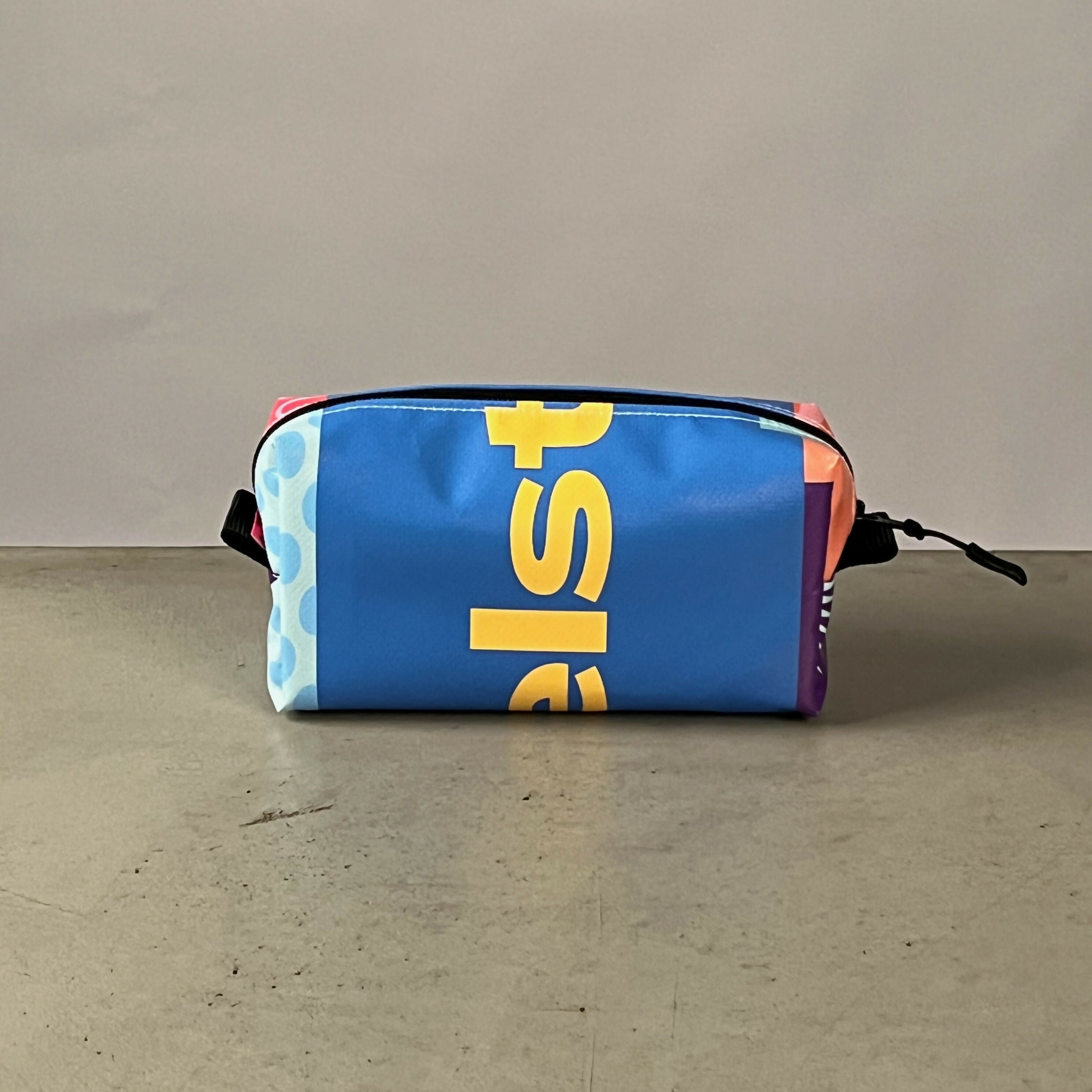 Etui | Gemaakt van een oude festivalbanner